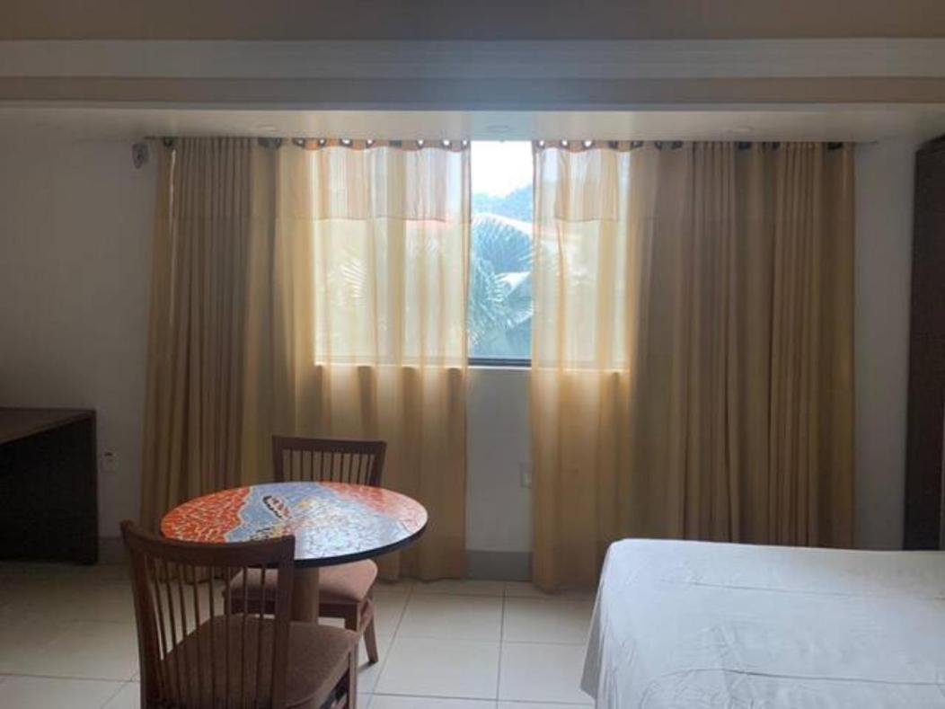 מנאוס Flat No Tropical Executive Hotel מראה חיצוני תמונה
